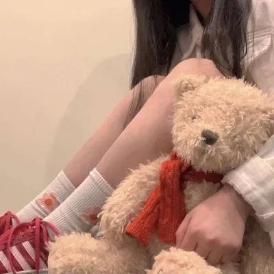 深居在内